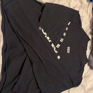 Long sleeve cropped shirt